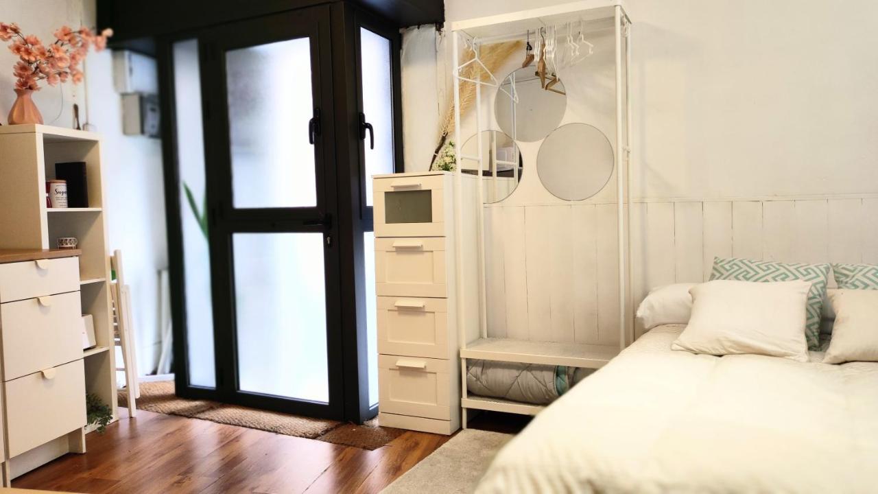 Estudio Barcelona Park Guell Appartamento Esterno foto